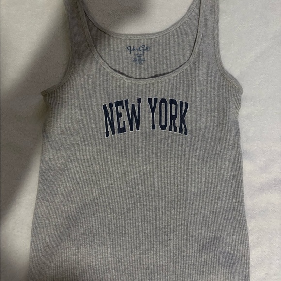 Brandy Melville Gray Tank Top with New York Lettering - Picture 1 of 2
